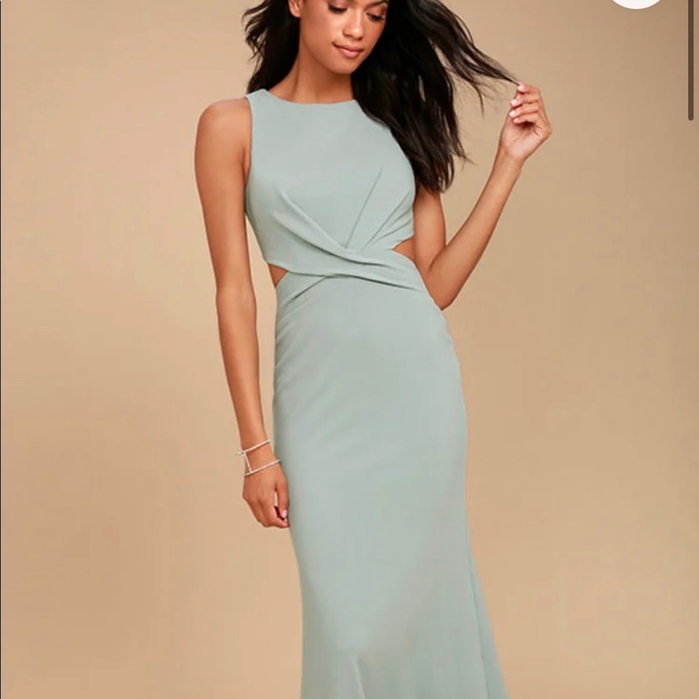 LULU Floor Length Gown. NWT, never been worn.